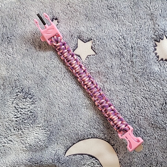 Women's Pink/Purple Paracord Bracelet w/ Ferro Rod - Picture 4 of 4